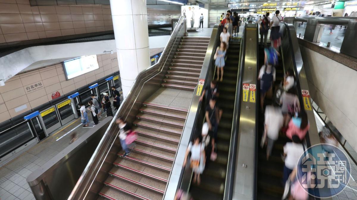 白晝之夜週六登場「視颱風動態縮小規模」 板南、淡信線增開班次至凌晨3時