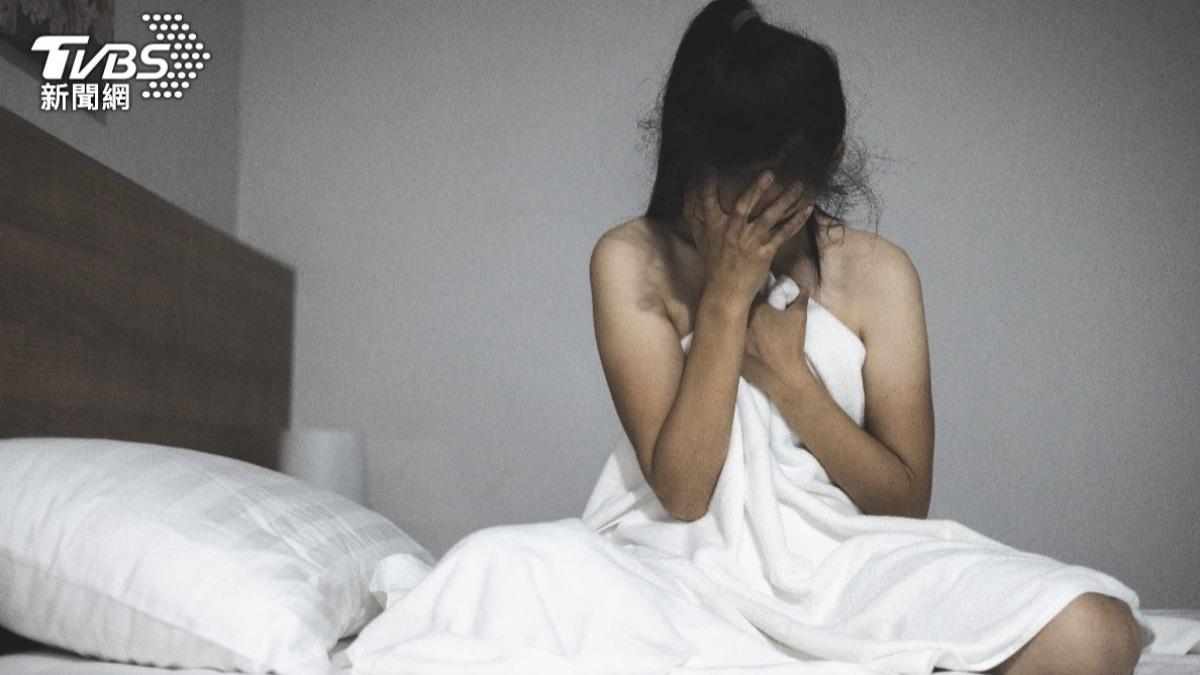醫生偷打鎮定劑!印女醒來見衣衫不整遭性侵 還被拍照勒索