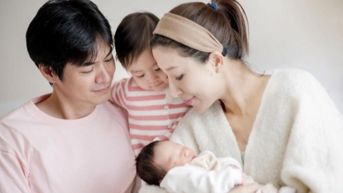 超浪漫!明星夫妻同時改名「像融為一體」求子女幸福:不是迷信