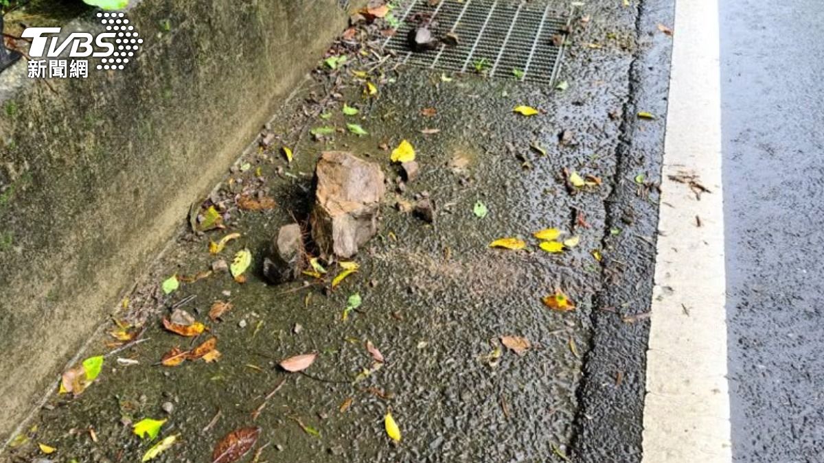 暴雨不斷!瑞芳往九份路段「土石坍方」 2部落預防性撤離
