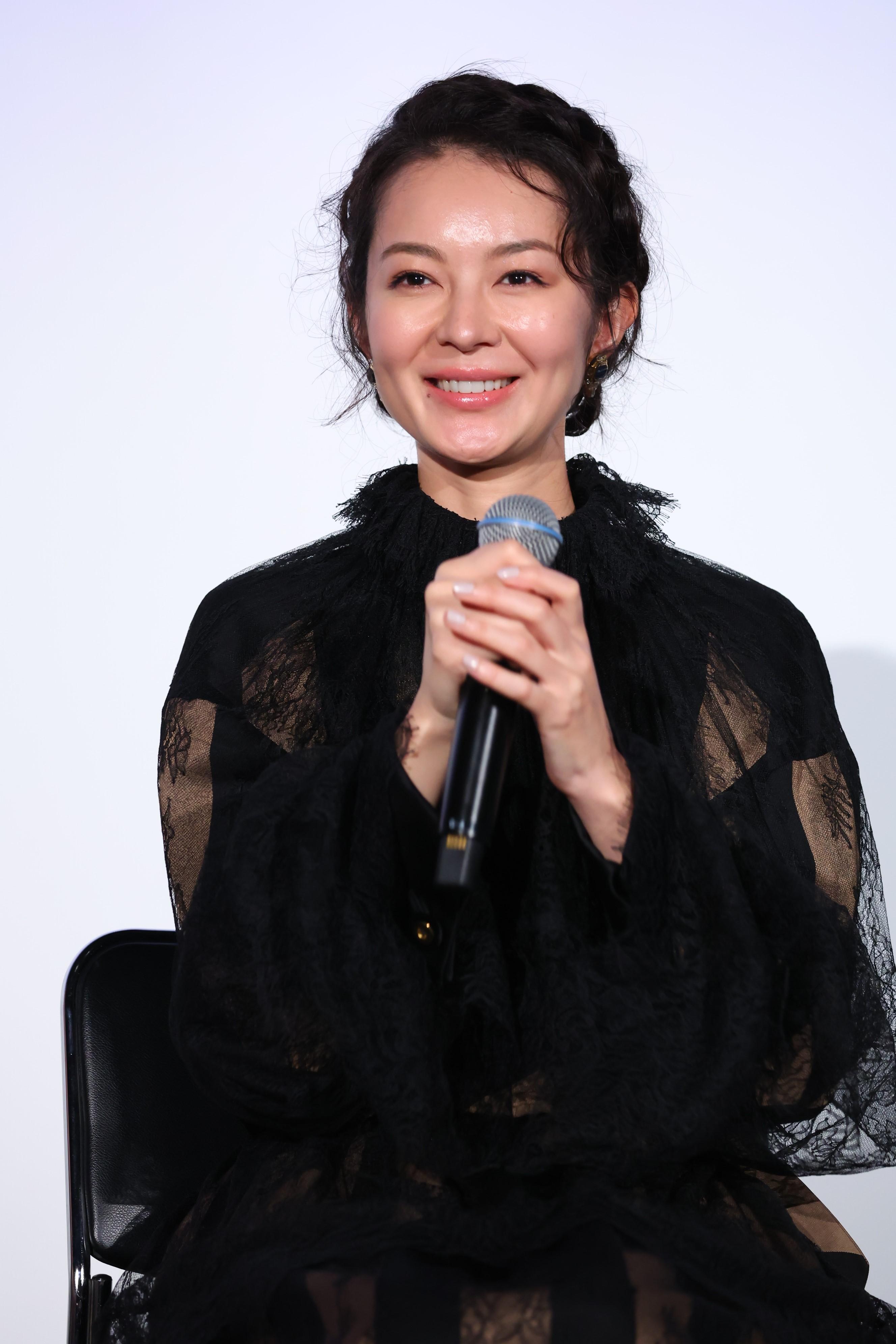 女主角中村映里子片中飾演充滿蠱惑魅力的寡婦。（圖／2024TIFF提供）