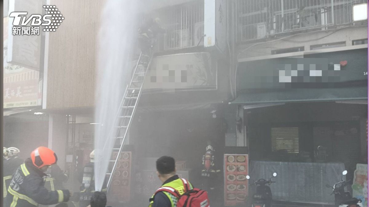 心碎!台中名小吃店清晨竄惡火濃煙 夫妻檔救出「1死1傷」
