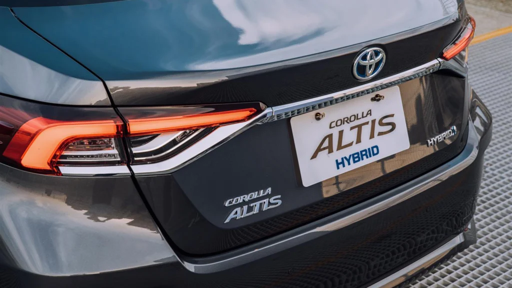 現行Corolla Altis油電系統電池行事為鎳氫電池。(圖/Toyota提供)
