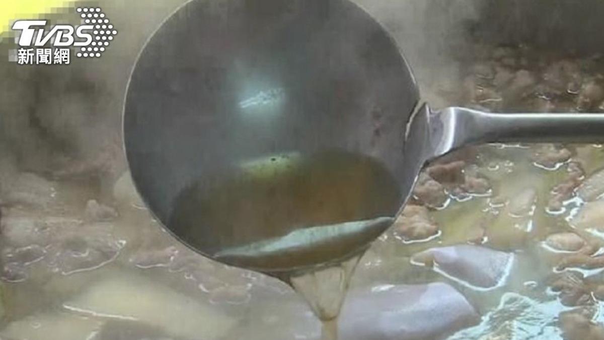 別再喝大骨湯!專家曝「4類食物」高效補鈣 黑芝麻也上榜