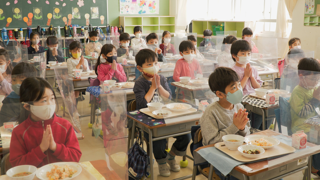 規矩從小學建立!《日本人的養成》探紀律禮貌從何而來