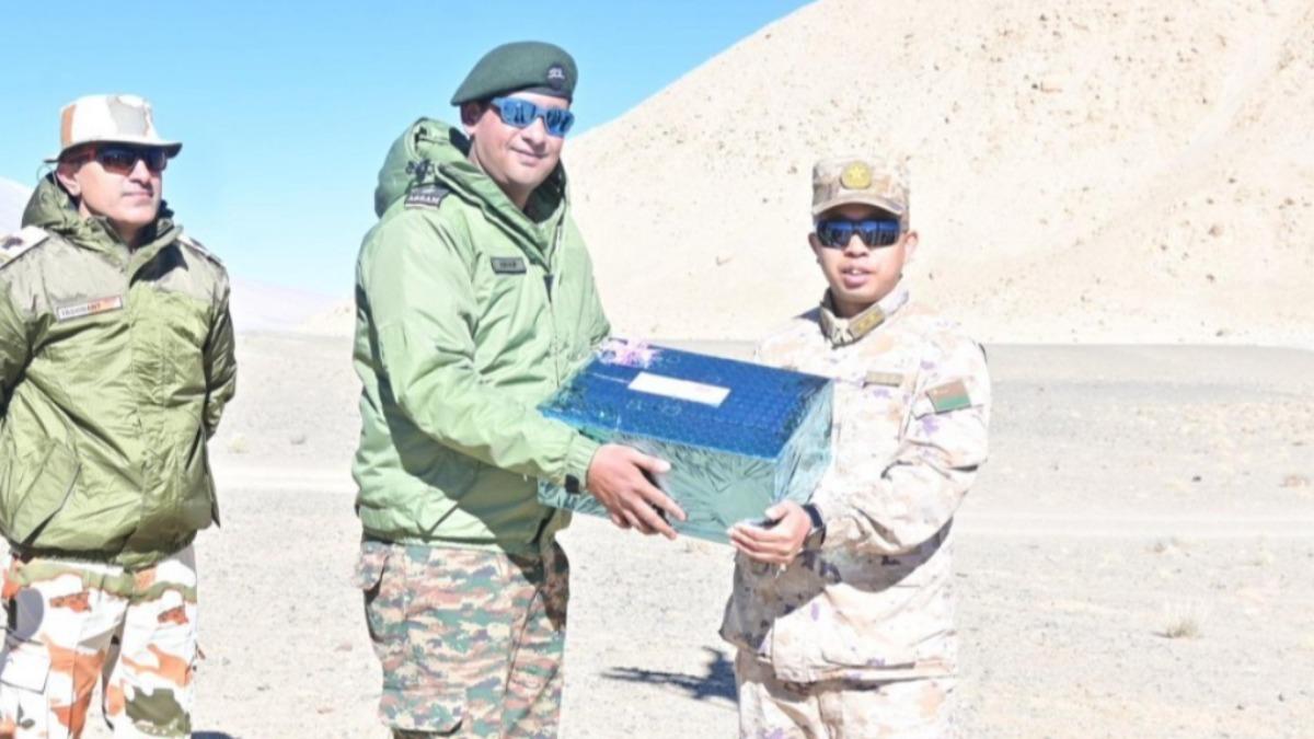中印關係破冰!雙方軍隊邊境爭議區交換糖果 印媒:恢復互信