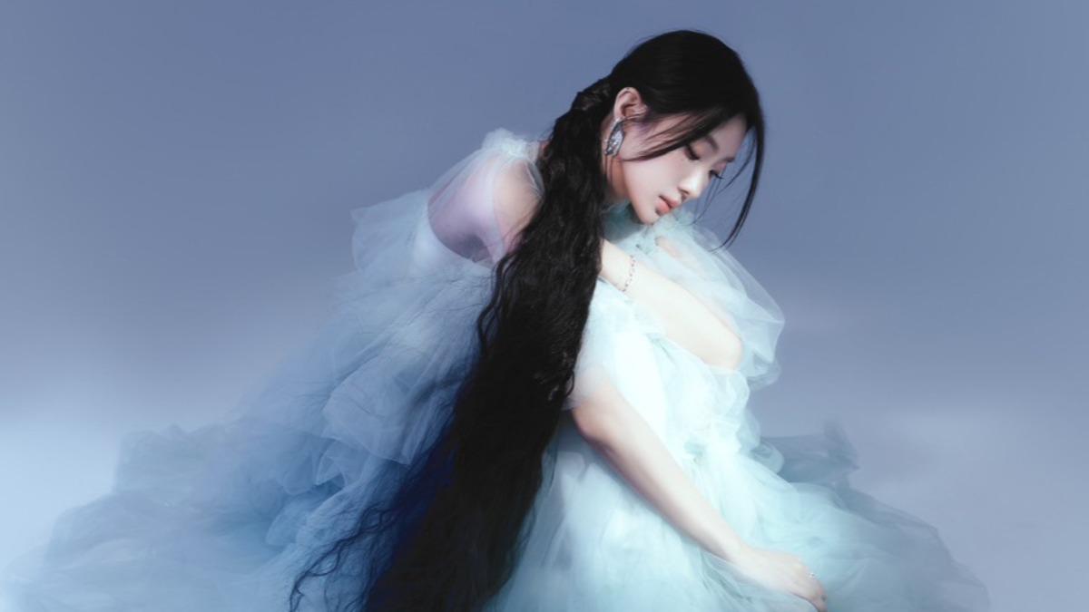 陳華新一波宣傳照相當唯美浪漫,讓粉絲狂讚是仙女。(圖/鮪魚肚影音提供)