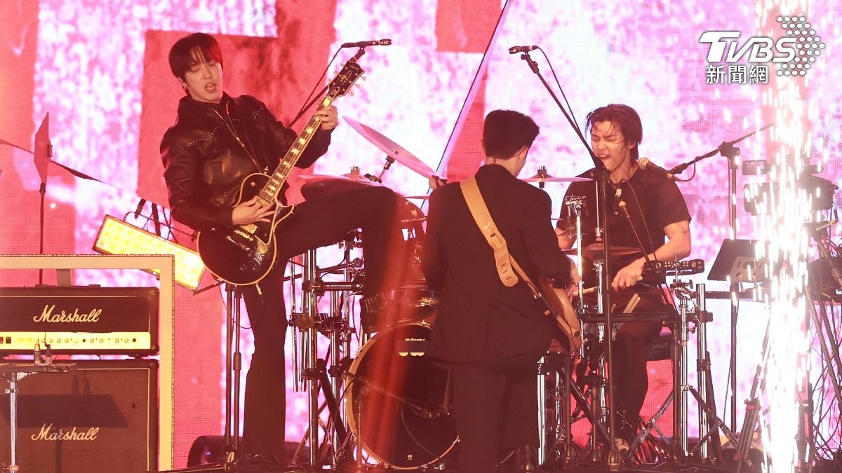 CNBLUE今晚演唱會拚盡全力,現場氣氛超燃。(圖/黃城碩攝)