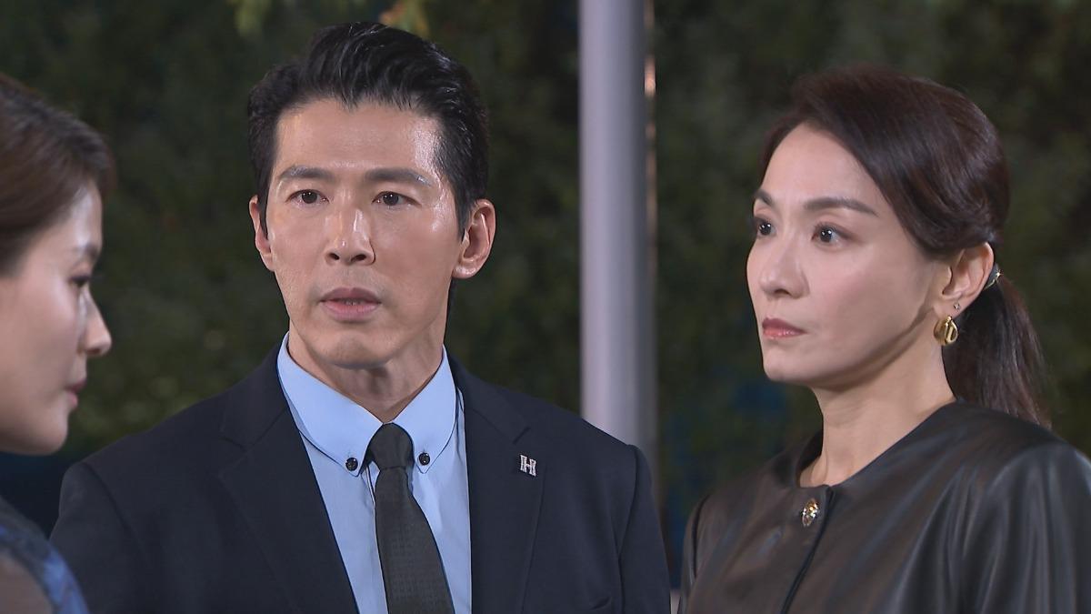 黃少祺喊錯人惹到江祖平(右)。(圖/三立提供)