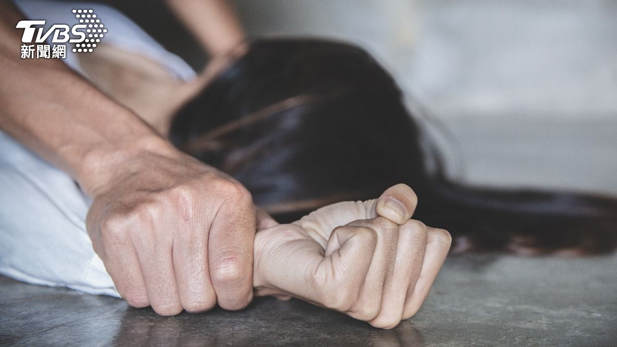 已婚友人丈夫入獄！彰化男進門強壓　解衣笑「我當妳老公」