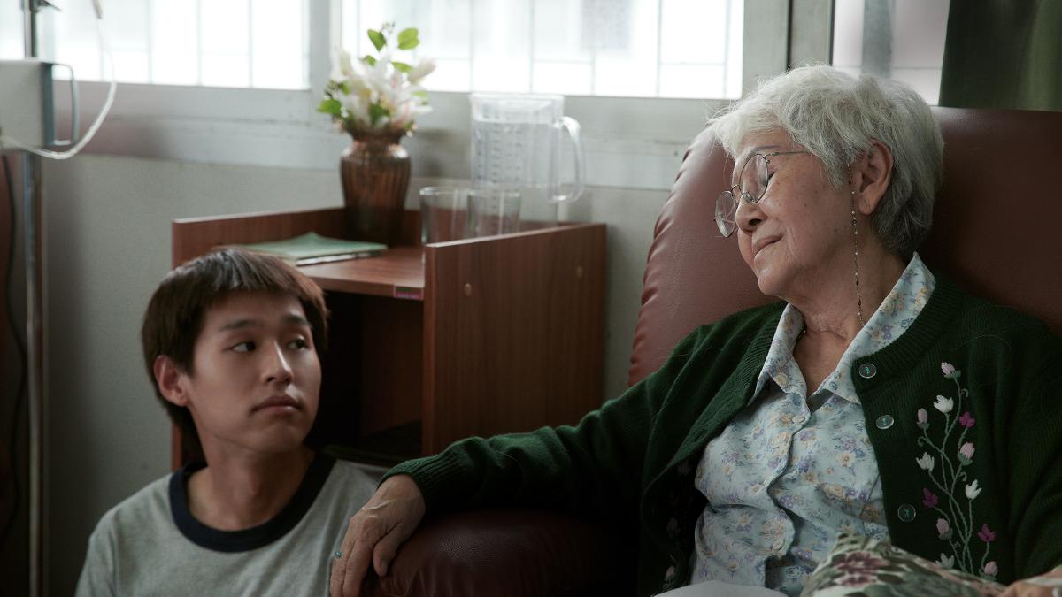 Billkin透露與阿嬤的最後一場戲完全沒準備，完全真情流露。（圖／CATCHPLAY+）