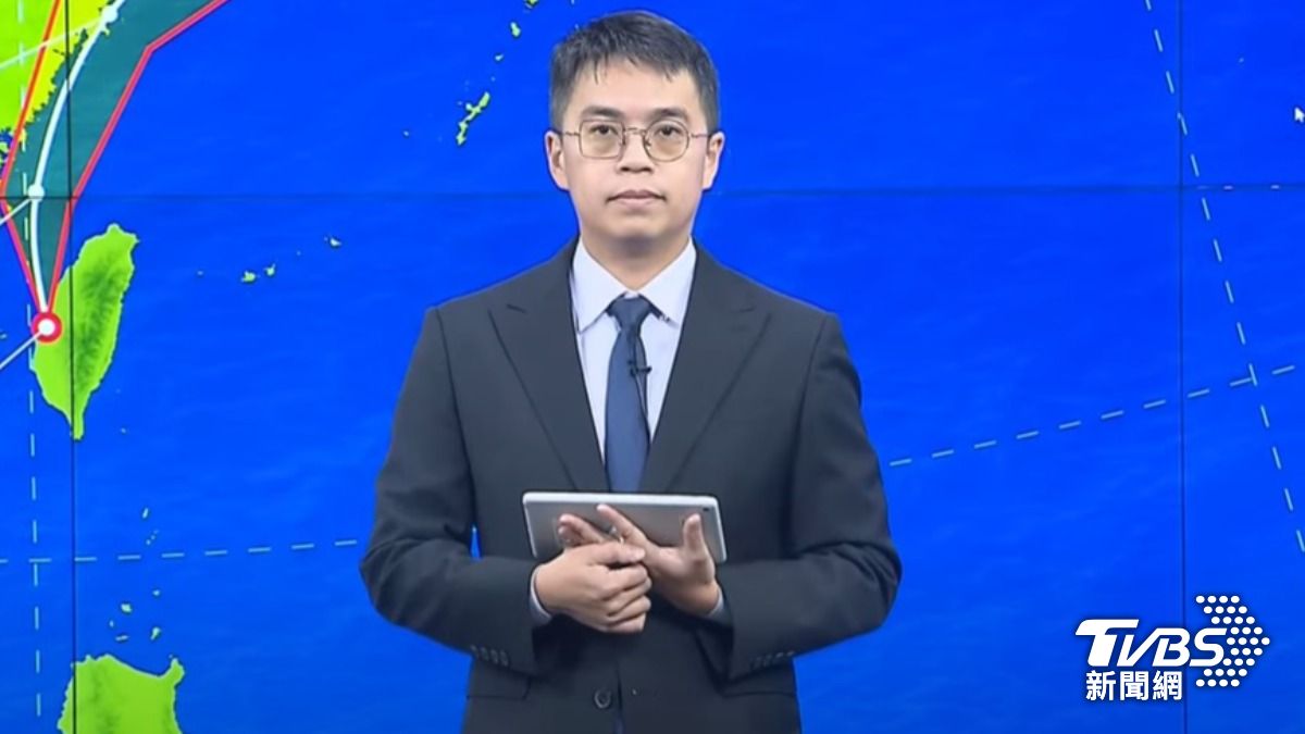 看直播等颱風假！「預報員怪怪的」爆紅　放大看笑翻：好前衛