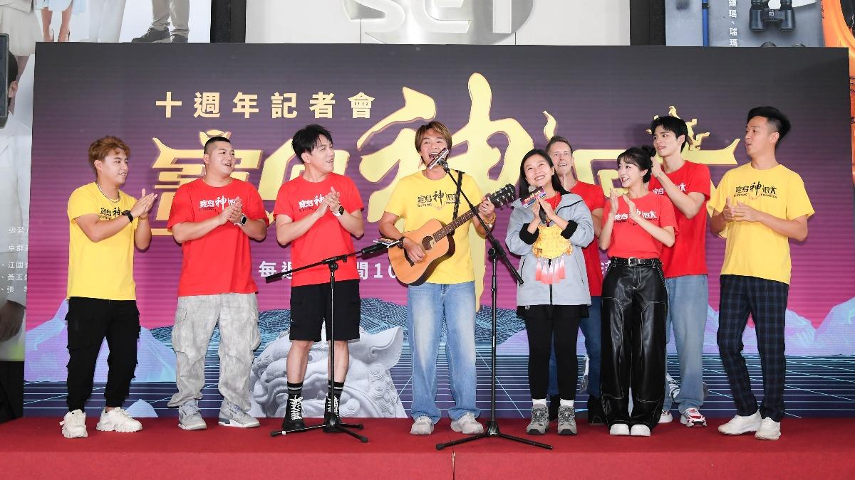 柯大寶(中)這次募集演唱會資金,剛好沒賺也沒賠。(圖/三立提供)