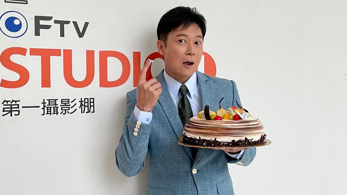 王燦歡慶51歲生日。(圖/民視提供)