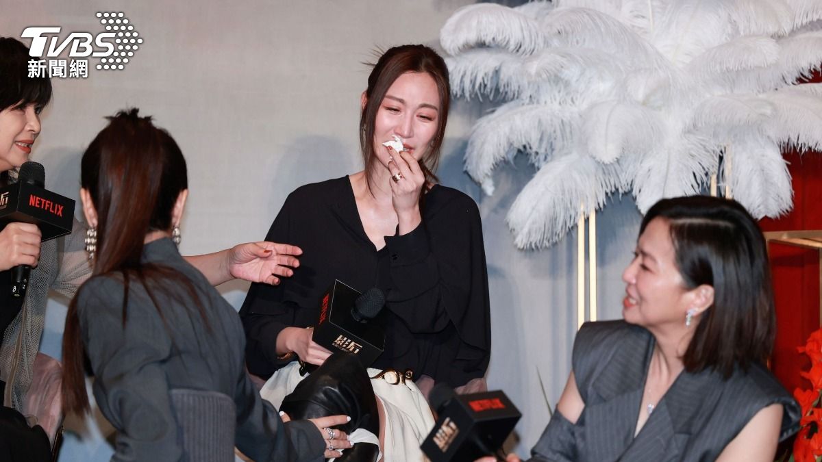 曾莞婷激動落淚「想要離開演藝圈」。(圖/趙世平攝)