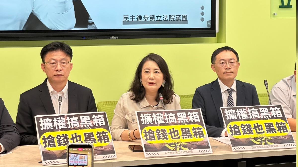 遭麥克風誤砸!吳思瑤不甩羅智強慰問:政治癡漢別關心我
