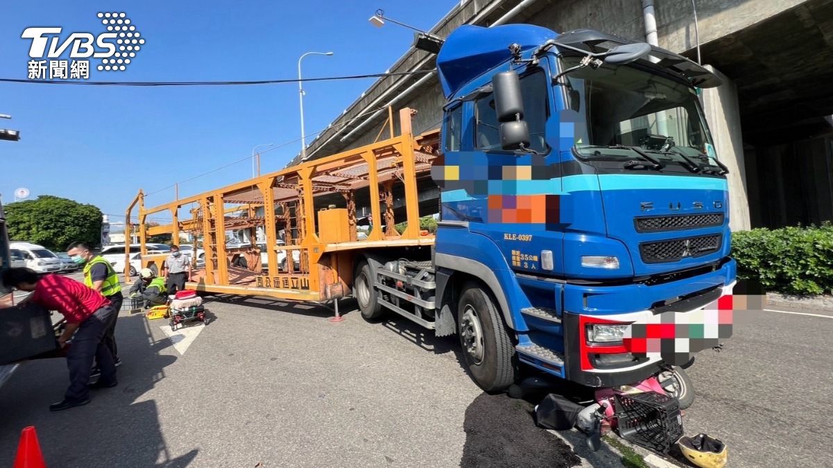 直行右轉相撞！台中女卡聯結車輪下半小時　骨盆變形無心跳亡