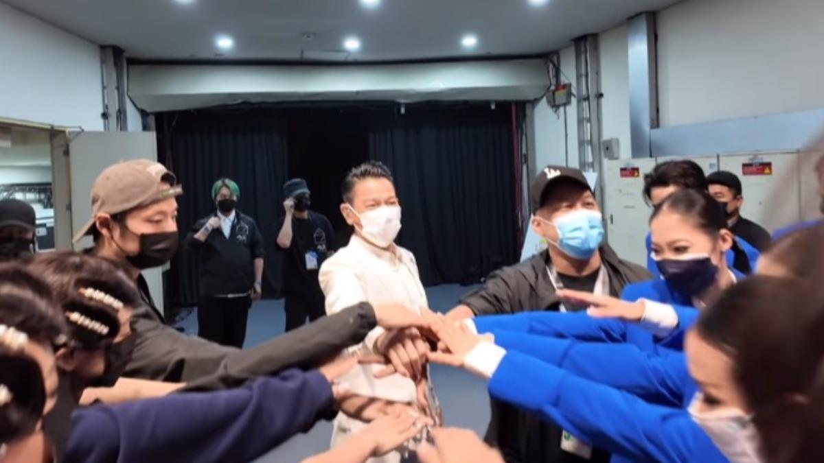 劉德華怕病毒纏身，開唱前都緊戴口罩。（圖／翻攝自華仔天地IG）