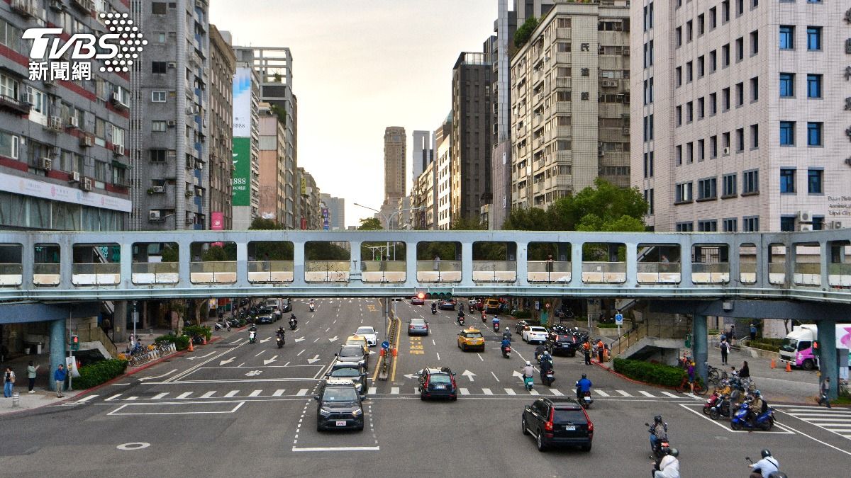 台北人「為何愛拆天橋」? 內行揪1致命關鍵:預算驚人