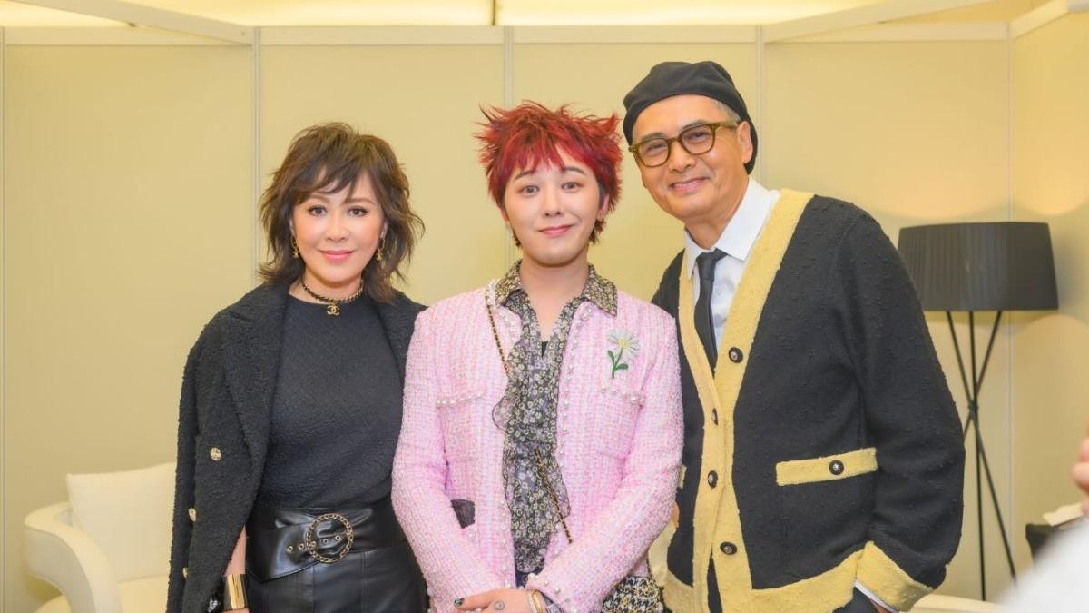 GD跟周潤發「臉貼臉親密合照」! 為BIGBANG感嘆:別再少人
