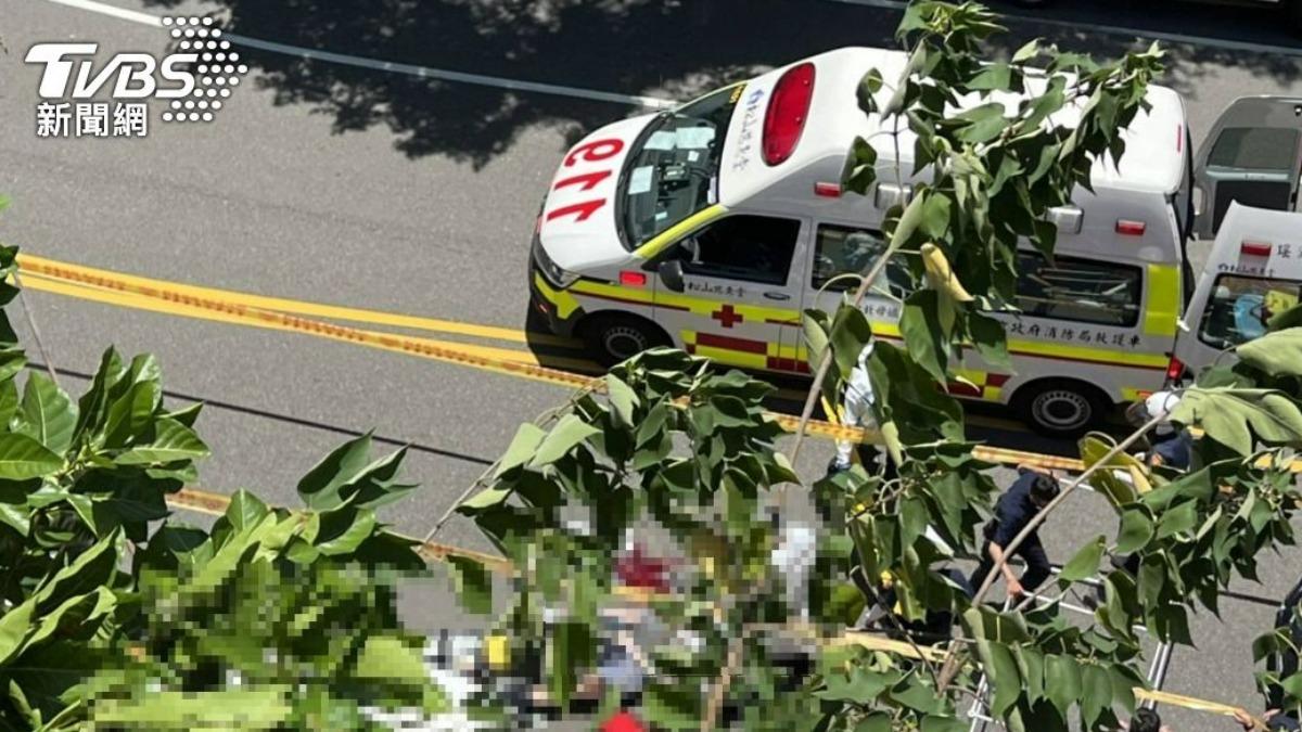 許姓駕駛被拋飛摔下高架道路慘死。(圖/TVBS資料畫面)