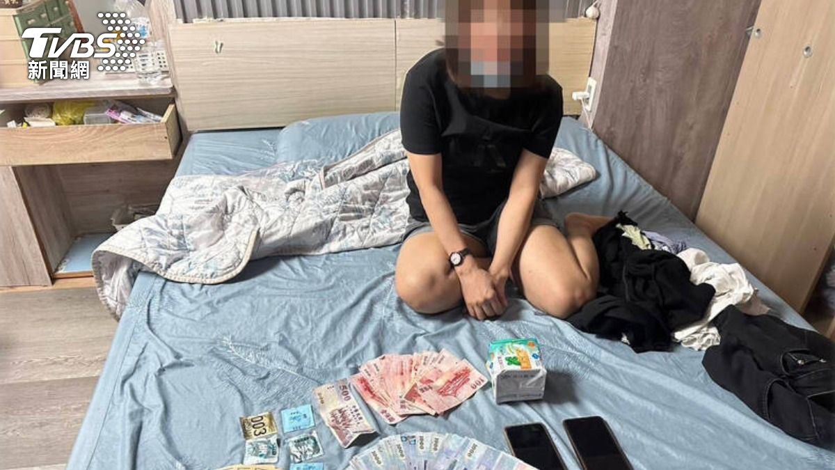 夾娃娃機店藏春色！警破門目擊「性交易」　薄紗越女跳窗逃