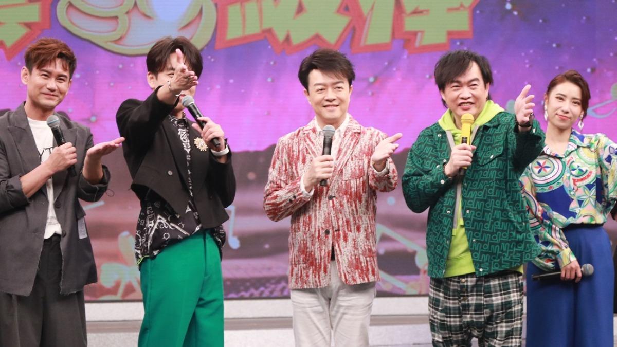 康康娶「小18歲嫩妻」婚後生活曝光! 不敢接女兒放學:怕被當阿公