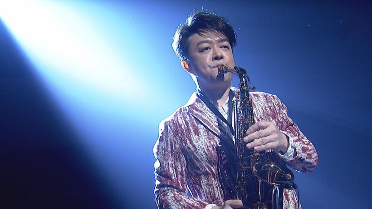 翁立友登台演出。(圖/中視提供)