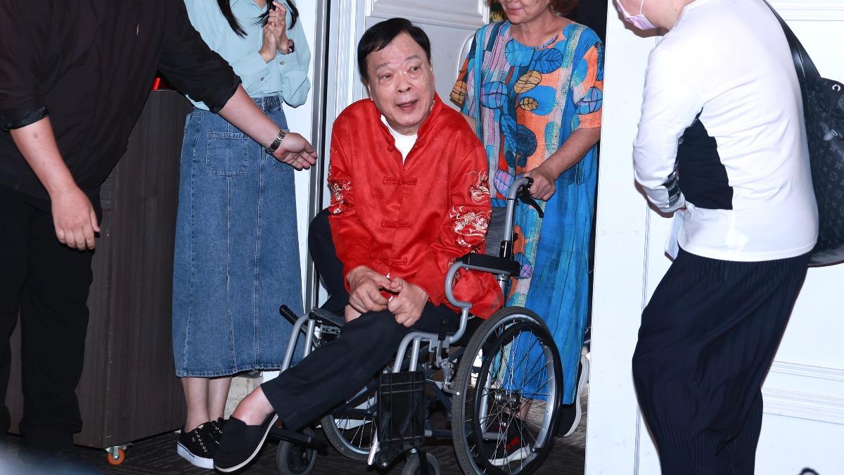 阿吉仔挺大陸祖國露面了!尷尬發聲快速落跑 工作近況曝