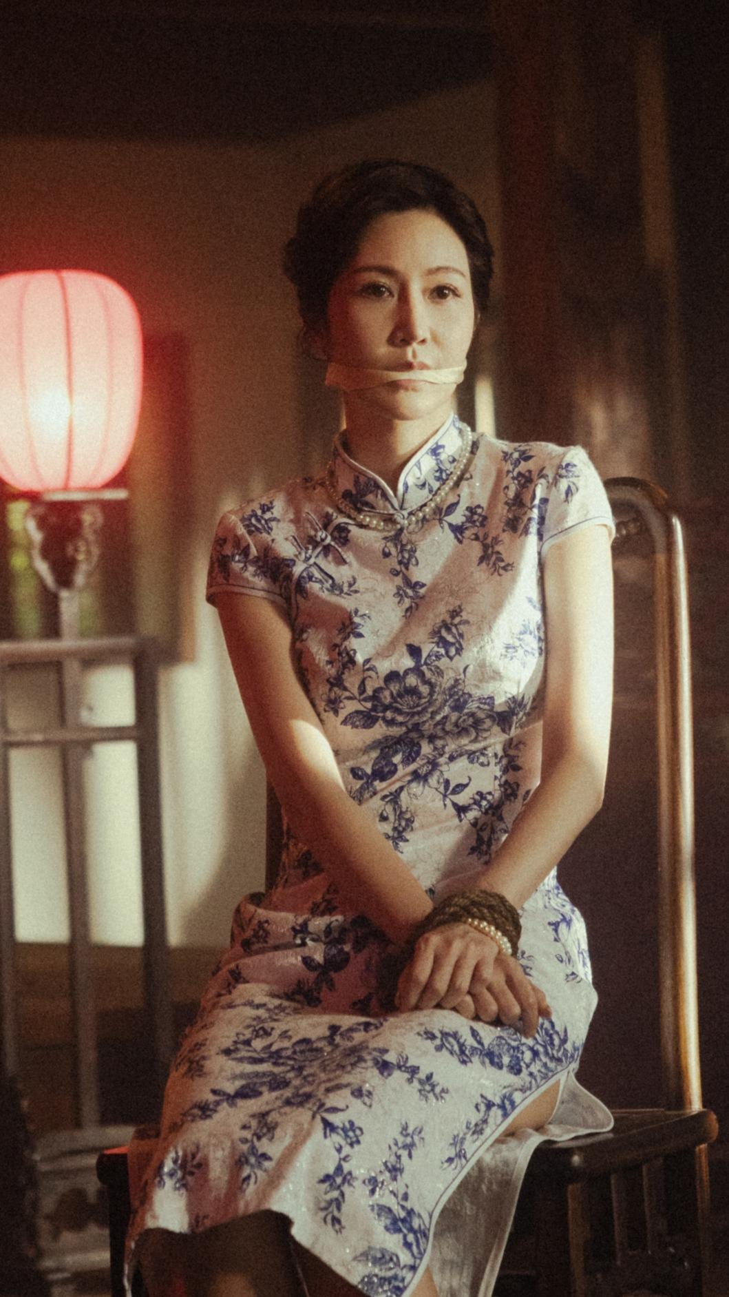 曾莞婷在MV裡飾演明星,更譜出一段三角戀。(圖/少年家有限公司提供)