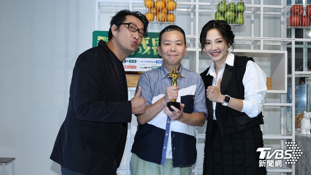 九孔、製作人李慧蘭、小8出席記者會。(圖/張哲鳴攝)