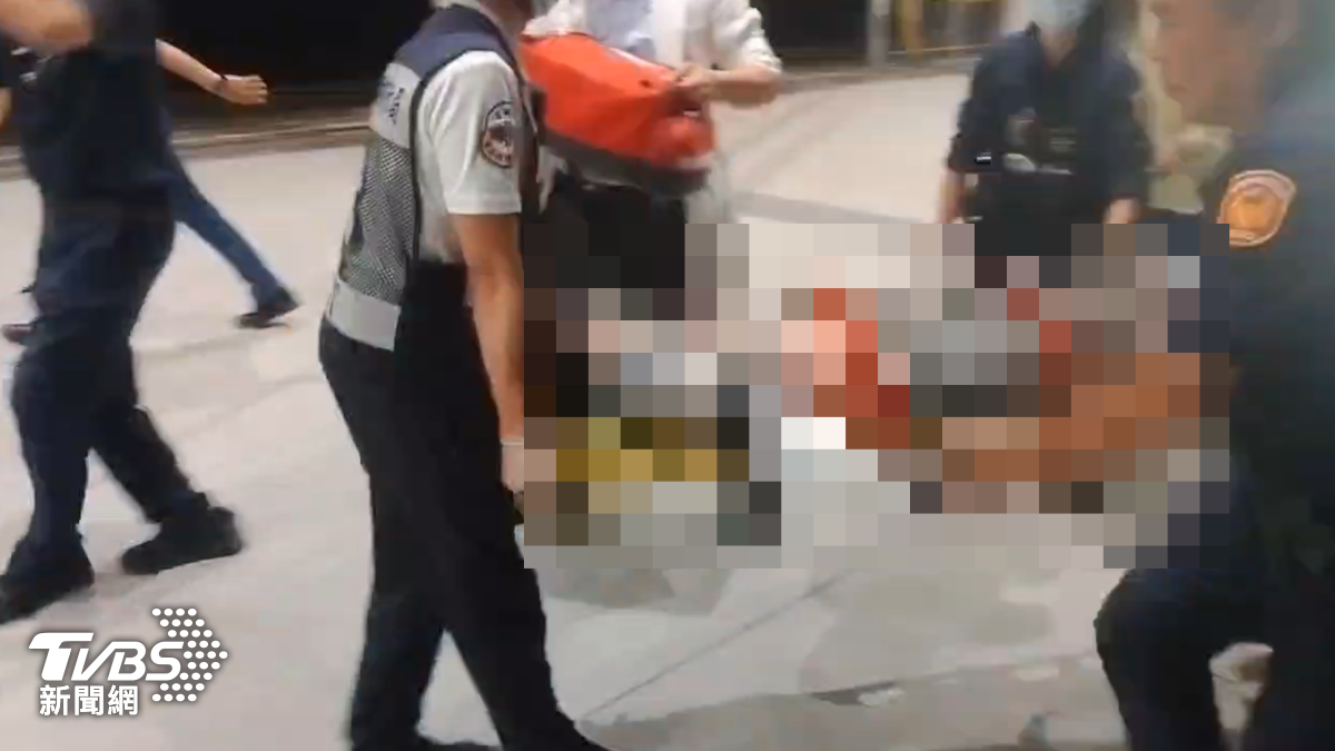 快訊／高捷橋頭站落軌事故！婦人「右手斷裂」卡列車下