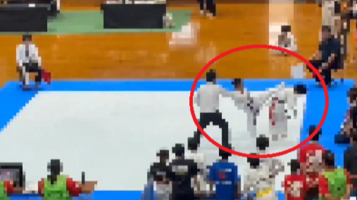 日空手道比賽無恥一幕!教練指示男童趁「對手轉身」狠踹後腦杓