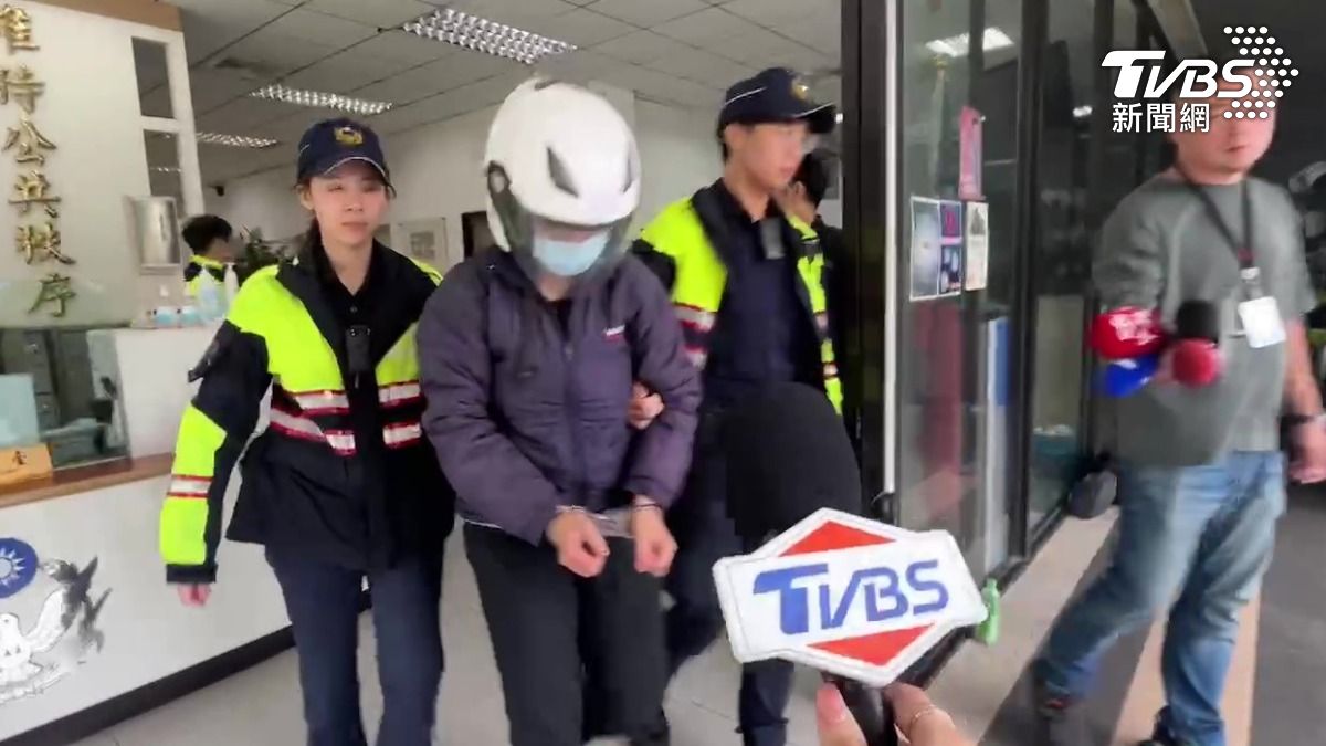 王女在接受複訊後，遭檢方依殺人未遂罪嫌向法院聲請羈押。（圖／TVBS）