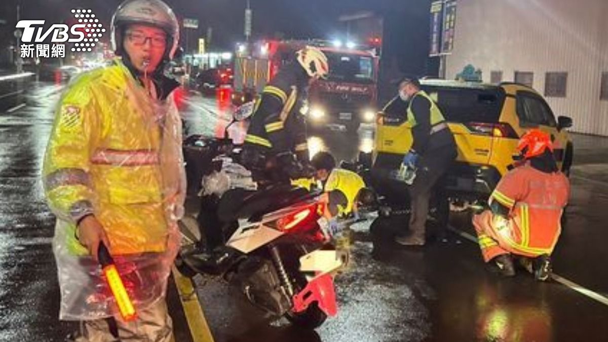 汐止小黃雨夜迴轉釀禍 19歲騎士遭捲入車底重傷送醫