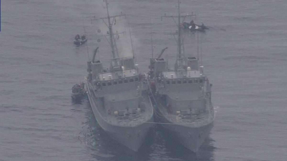 快訊/日本自衛隊掃雷艦海上起火冒濃煙 1人受困搶救中