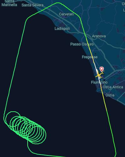 海南航空在空中盤旋數圈,決定返航。(圖/翻攝自flightradar24)
