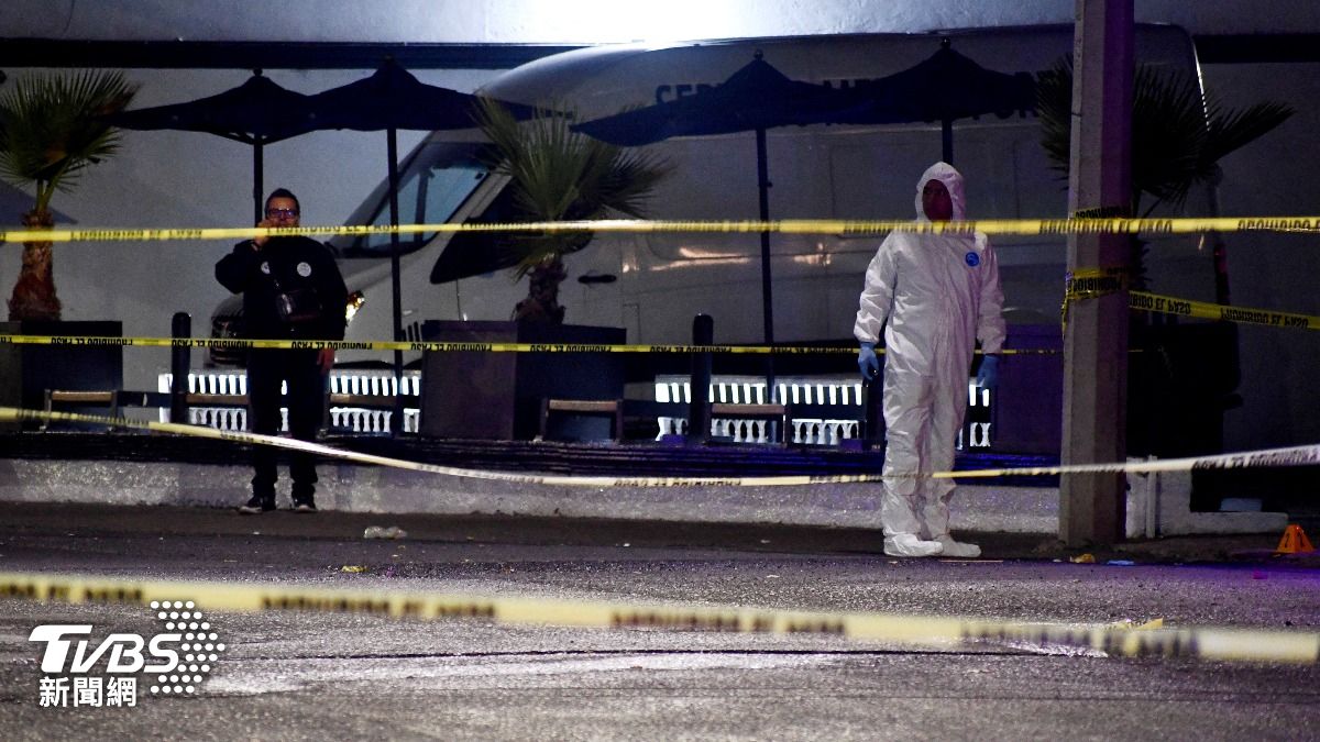 這起槍擊有7名男性和3名女性死亡，另外還有至少13人受傷。（圖／達志影像路透社）