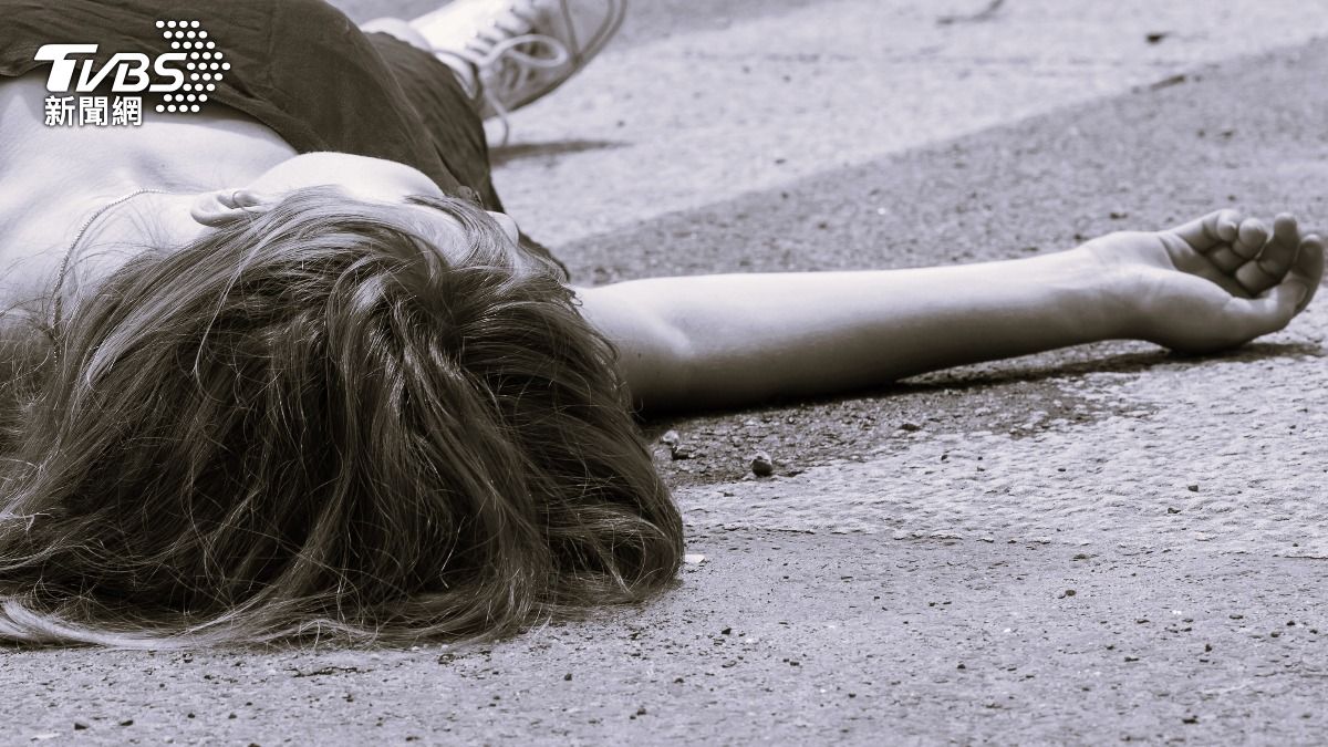 國中妹16樓墜地亡!想查男友手機遭拒 變形慘死大馬路邊