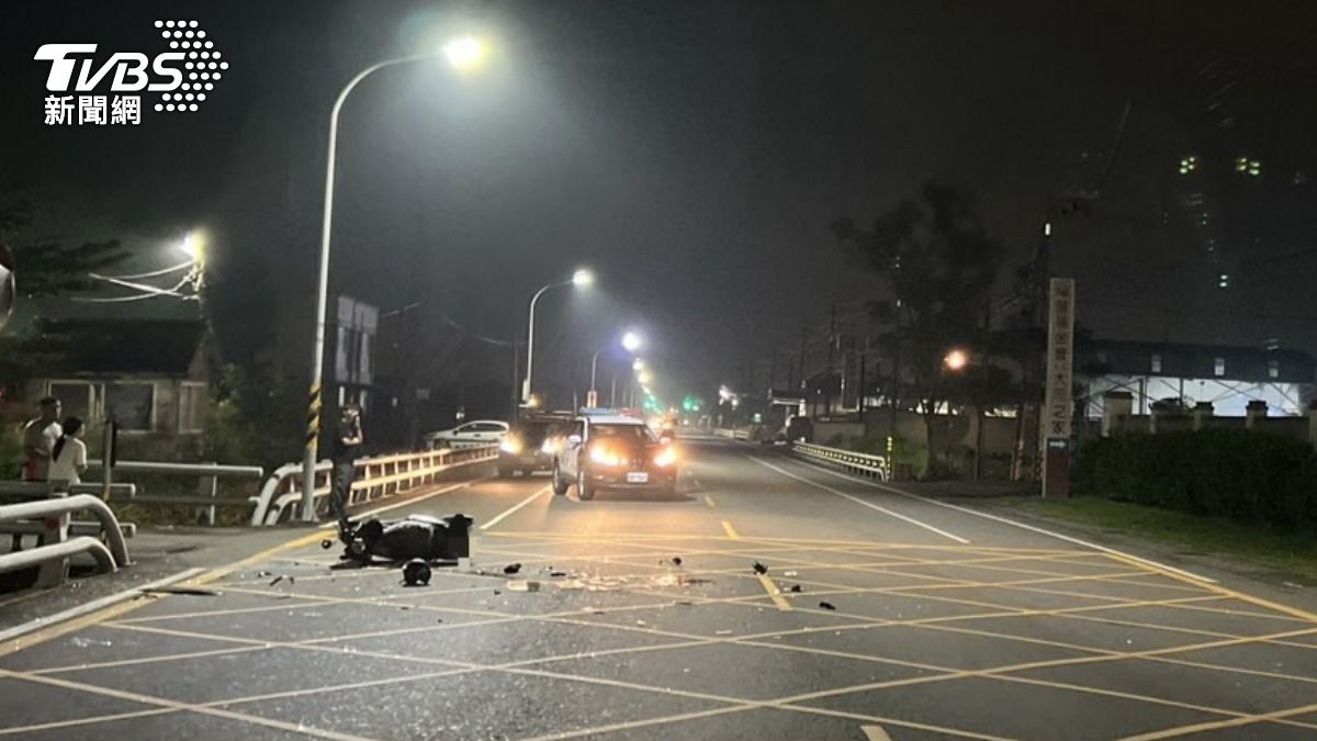 快訊/屏東無號誌路口車竄出 騎士遭撞飛「血流滿地」慘死