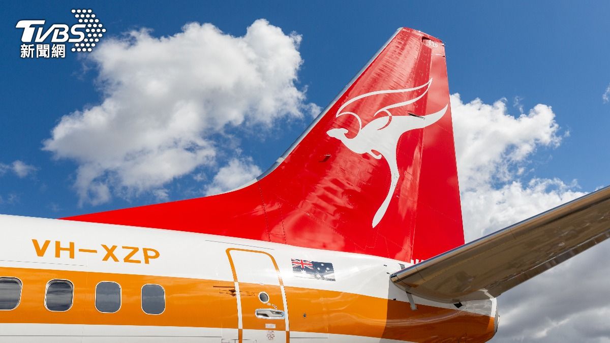 澳洲航空尾翼上的袋鼠Logo。(示意圖/達志影像shutterstock)