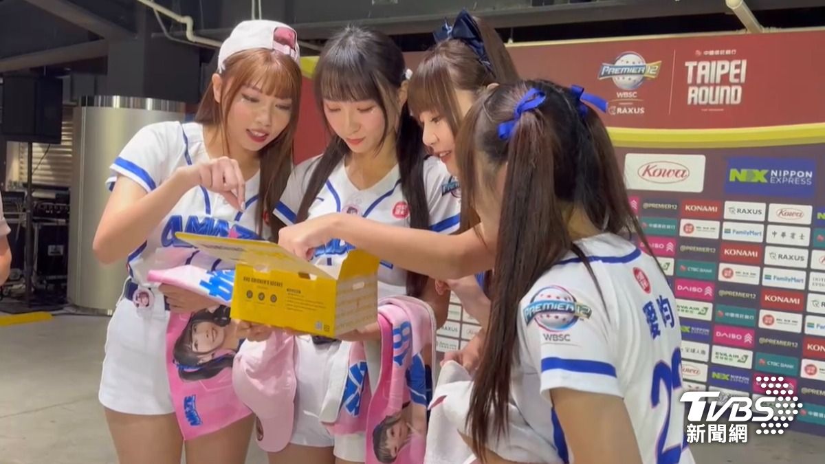 棒球12強/台韓大戰狂賣3.3萬張 啦啦隊女孩賽前狂嗑炸雞抗韓