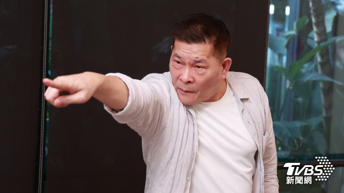 澎恰恰爆「為1萬元」鬧翻許效舜出面吐心聲！　曝《鐵獅》海外破局內幕