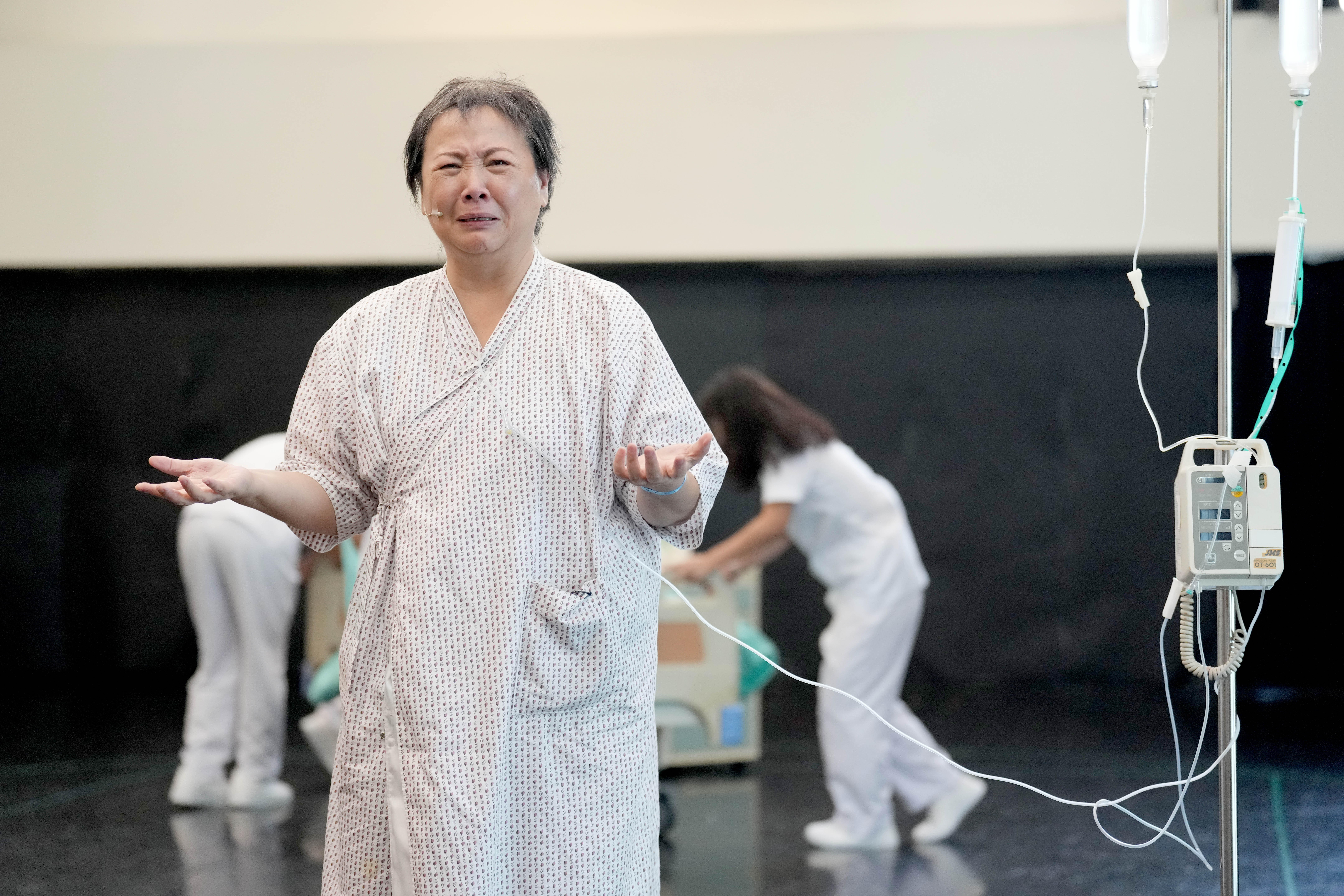 金鐘影后喪母親自為大體化妝 「父崩潰到失能」嘆:造成很大陰影