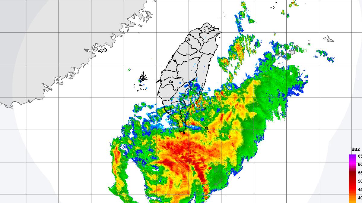 天氣/大風雨警戒中!天兔颱風暴風圈今晚觸陸 專家:今明風雨最大