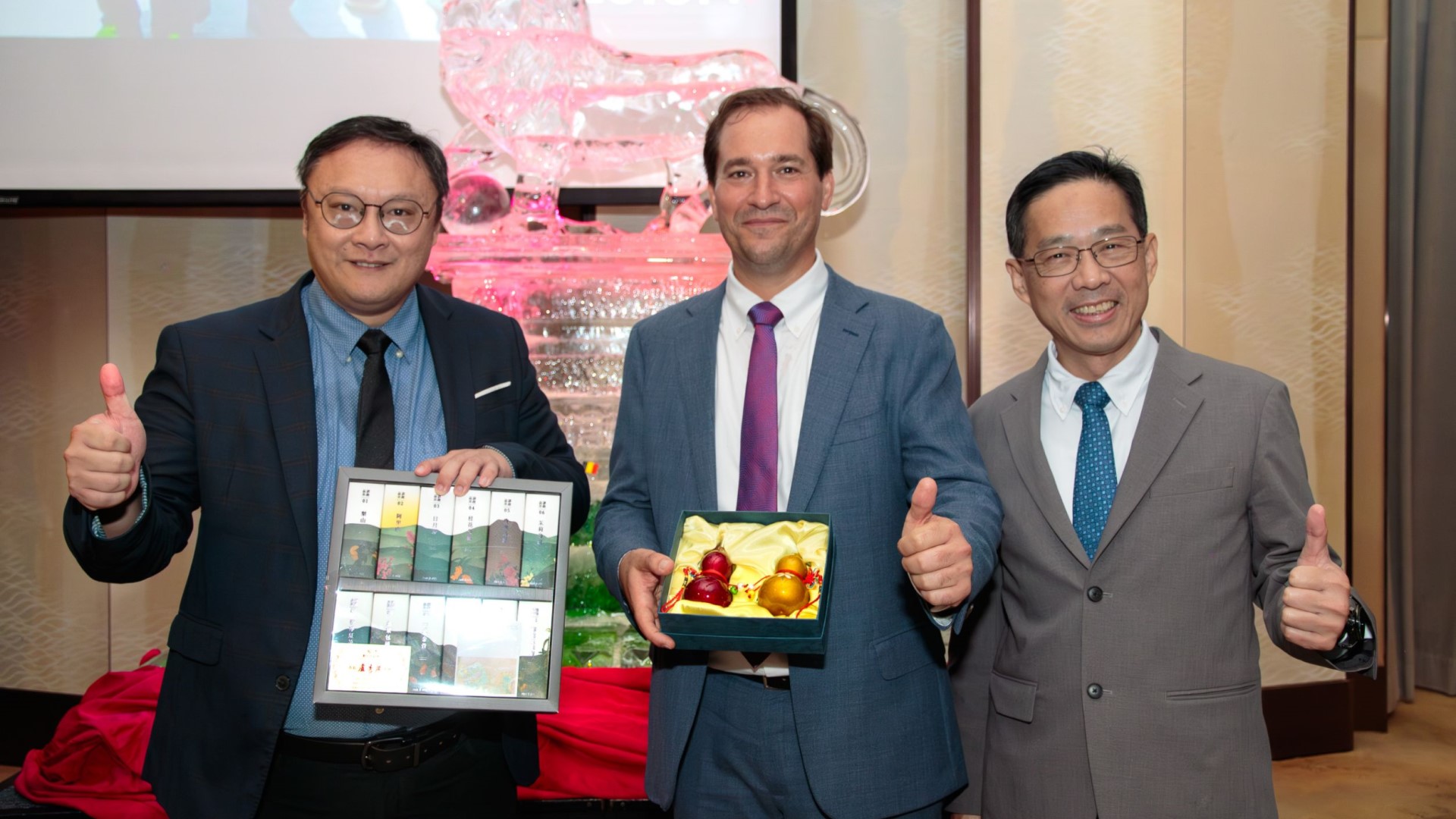 臺中市政府應邀出席比利時國王節晚會 鄭副市長：感謝支持台中購物節並盼持續拓展交流合作