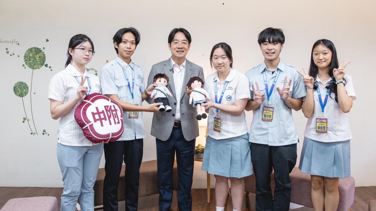 學生壓力大!身心調適假今年上路 賴清德赴附中關注校園心理健康