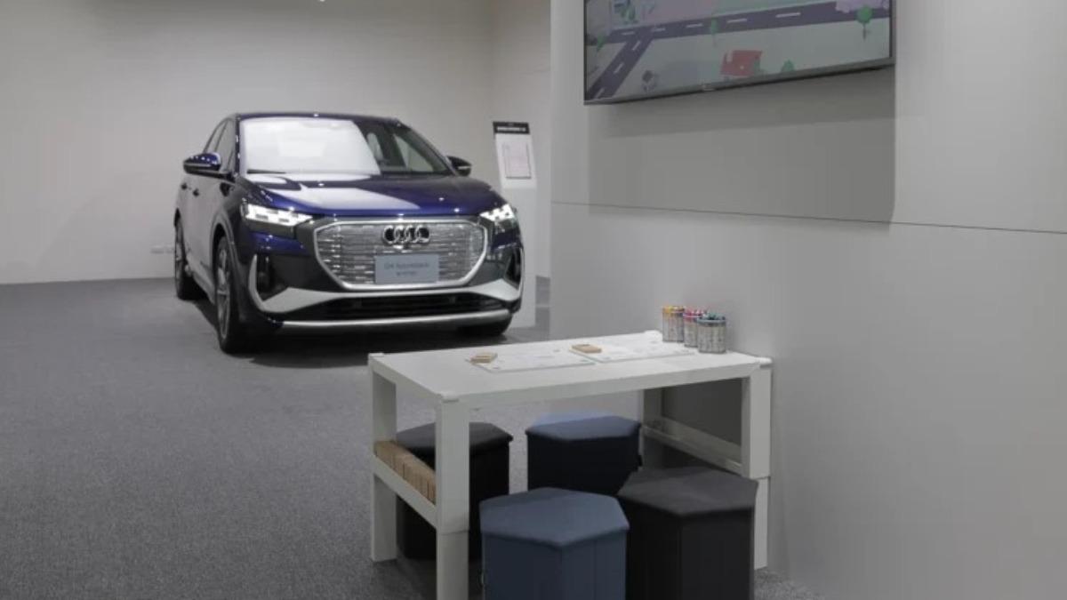 Audi快閃城市車廊展出Audi Q4 Sportback e-tron。(圖/Audi提供)