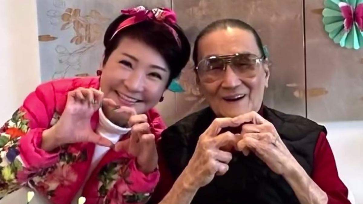 謝賢（圖右）現身，近況曝光。（圖／翻攝自狄波拉IG）