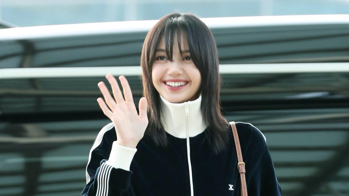 不輸BLACKPINK規格!Lisa專機晚間抵台 8輛保母車天后級迎賓